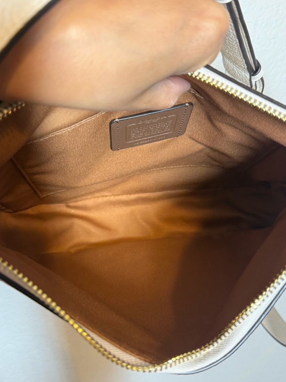 COACH | Ellie File pebble Leather Crossbody Ivory Bag - Picture 7 of 8